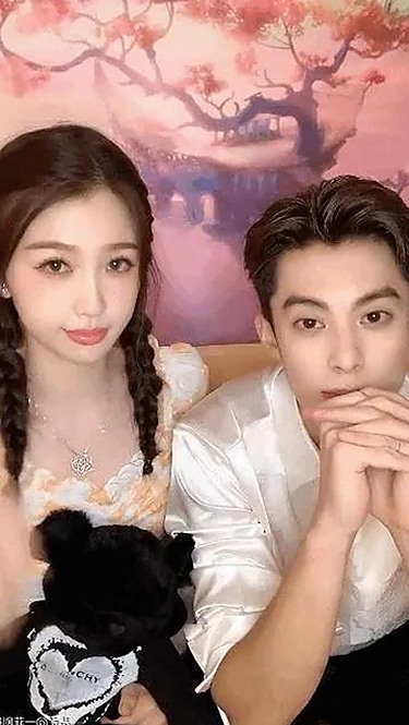 吃瓜酱叔叔与娱乐圈吃瓜主播的幕后故事揭秘