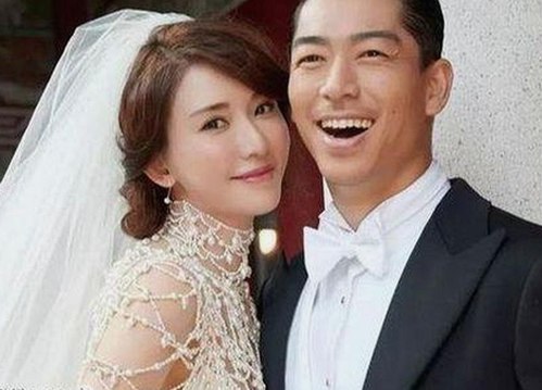 花儿姐新动态曝光，绣花开档私密时刻引热议